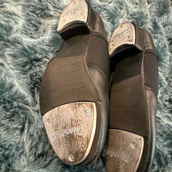 Theatrical Black Slip On Kid Tap Shoes Size 4 - Picture 4 of 6
